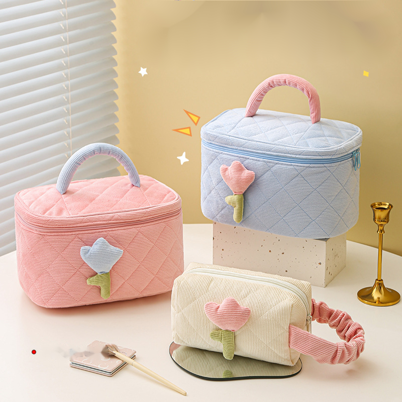 Cute Tulip Handheld Cosmetic B - Luxury Skincare Samples のレビューと価格