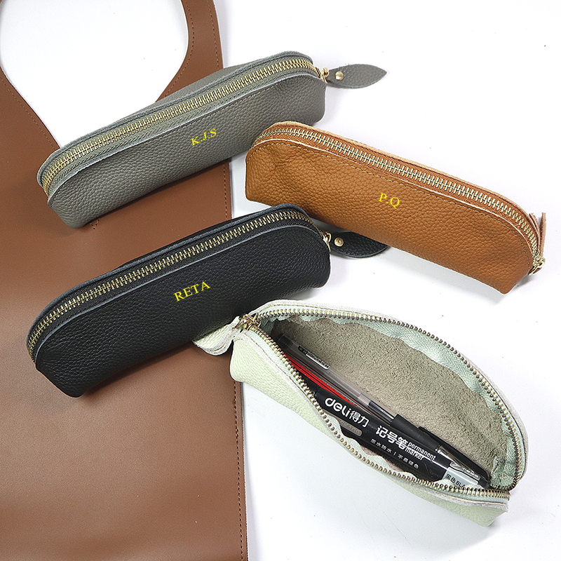 Engrave Initials Genuine Leath - Luxury Skincare Samples のレビューと価格